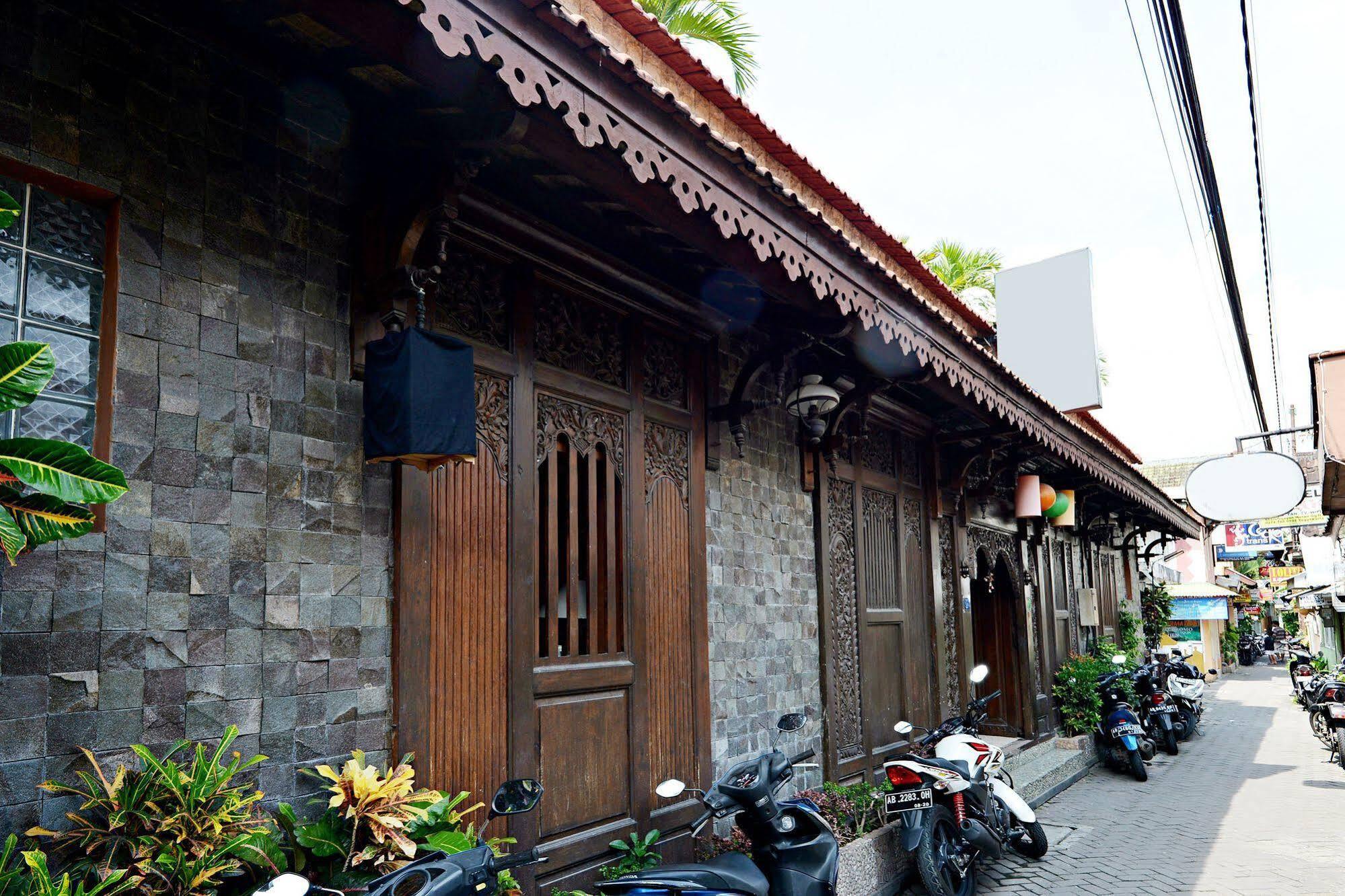 Zen Rooms Malioboro Sosrowijayan Wetan Yogyakarta Exteriör bild