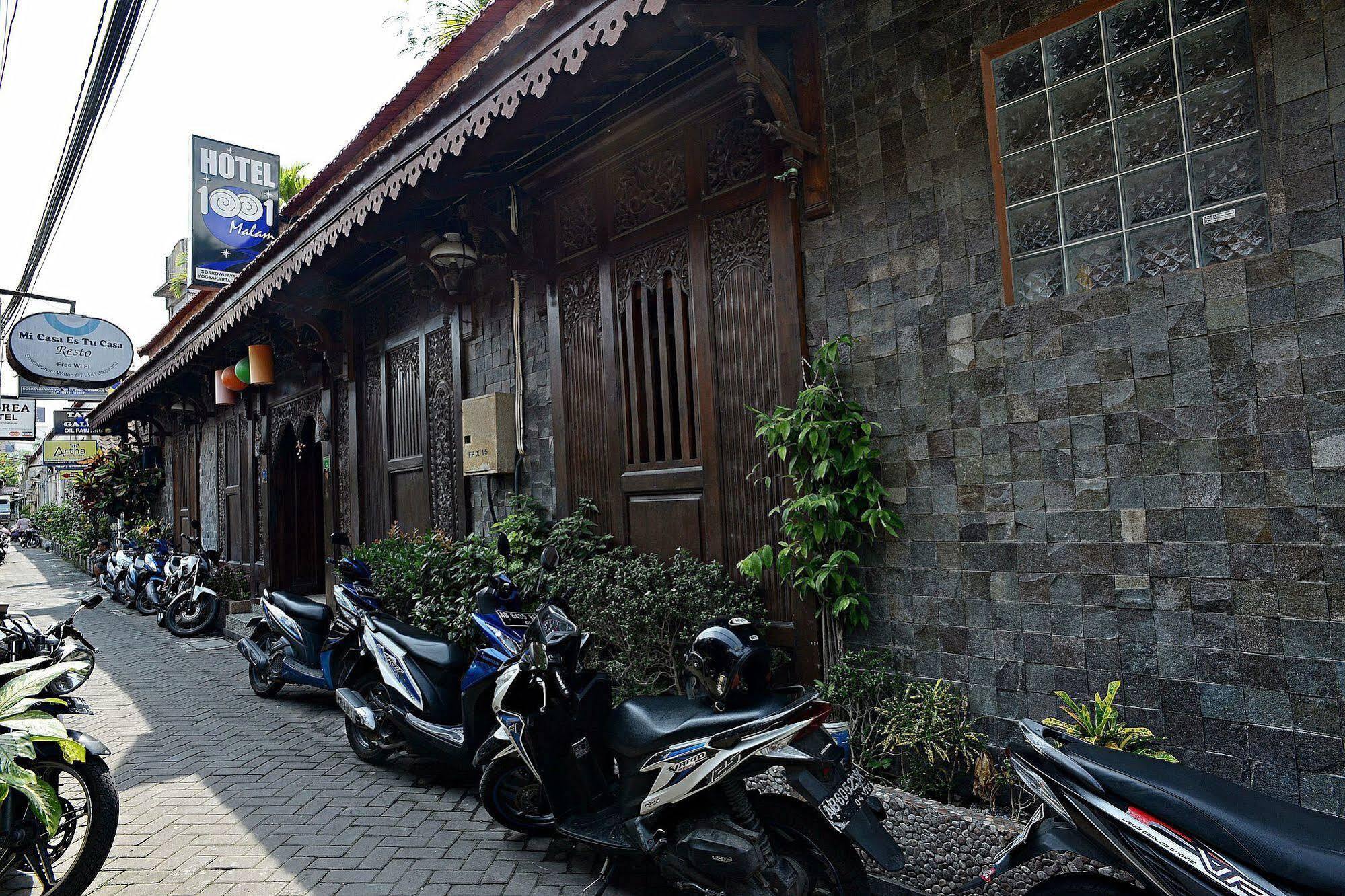 Zen Rooms Malioboro Sosrowijayan Wetan Yogyakarta Exteriör bild